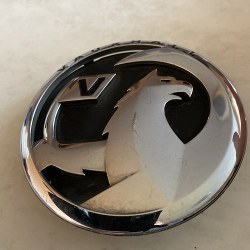 Used vauxhall rear badge - badge, clips