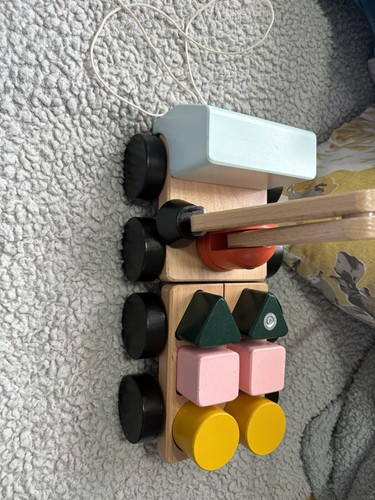 Wooden crane and trailer - crane,