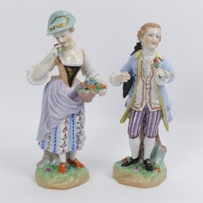 A FINE ANTIQUE PAIR OF DRESDEN