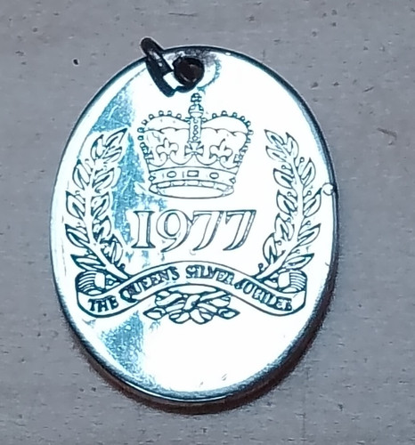Queen silver jubilee - silver,