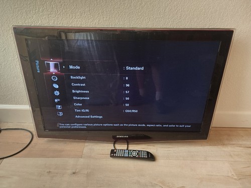 Samsung full lcd tv - full,