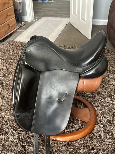 Ideal suzzanna dressage saddle - suzzanna,