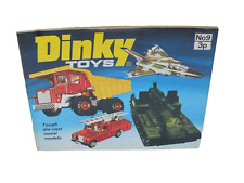 DINKY TOYS 1973 No9   COLLECTORS CATALOGUE