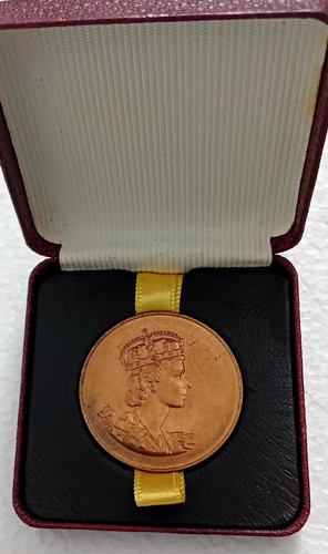 Superb elizabeth ii - superb!,