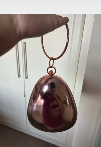 Rose gold metal tear - metal,
