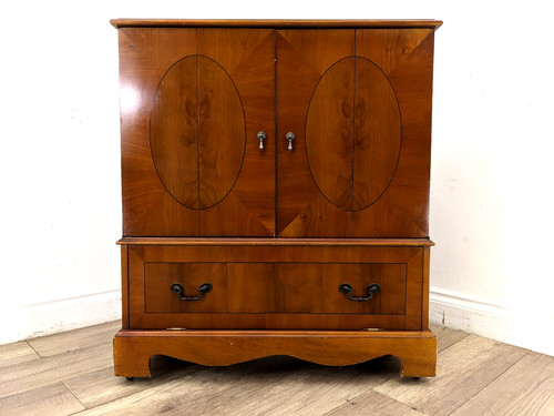 Cabinet small retro yew - tv,