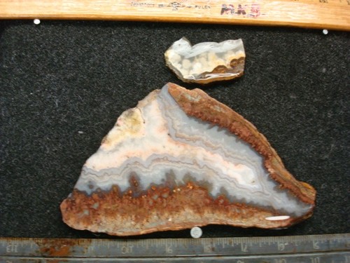 Old teeter agate - agate, plume