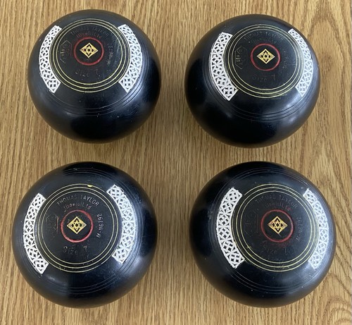 Thomas taylor lawn bowls set - thomas,