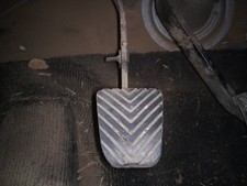 CLUTCH PEDAL / 2389775 FOR