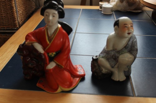 Ceramic oriental figures - ,
