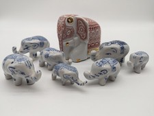 Mixed Collection of Porcelain Decorative Elephant Ornament/Figures A131 P593