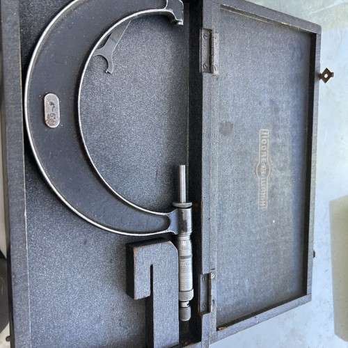 Moore and wright - and, micrometer