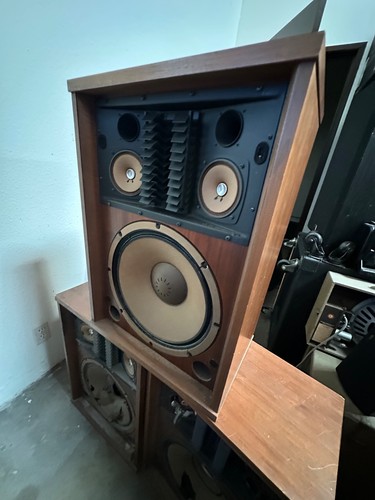 Sansui sp3500 vintage speakers - vintage,