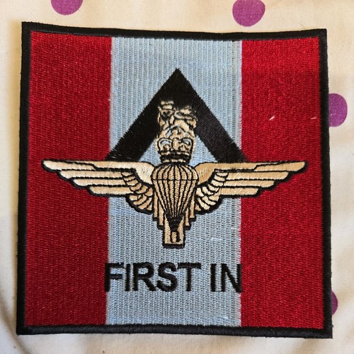 Parachute regiment airborne - parachute,