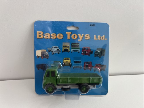 Base toys scale - 1/76, diecast