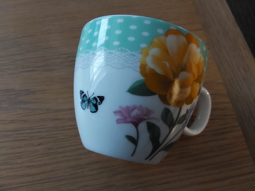 Tunisian shabby chic tea - tea, cup