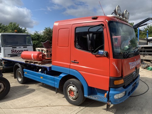 Mercedes atego breaking year - mercedes,