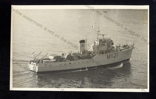 Nv246 royal navy minesweeper - -,
