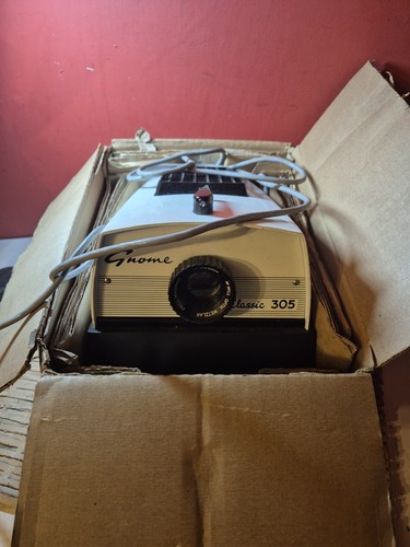 Vintage gnome slide projector - vintage,