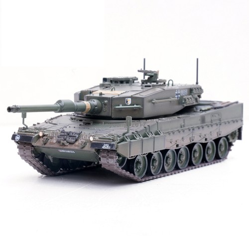 Leopard 2a4 battle tank - 1:72,