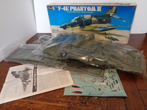Phantom ii fighter - f-4,