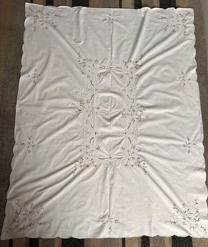 Large vintage hand embroidered - large,