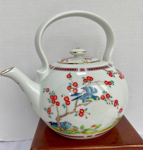 Bone china kettle teapot - bone, by