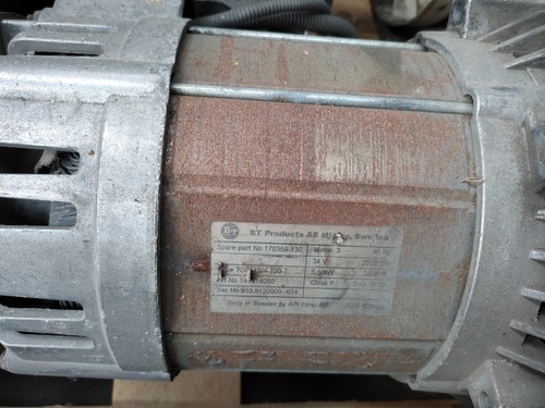 Used fork lift reach truck - fork,