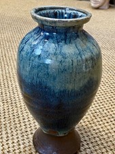 Stunning large studio pottery - large,