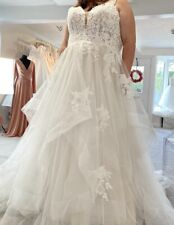 Beautiful Sophia Tolli designer wedding gown size 20 new and unaltered