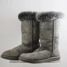 UGG Australia sheepskin boots Size W6 -UK 4.5 - 5.5 -Grey -31cm max cuff to sole