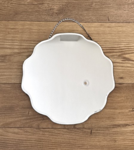 Scalloped frameless wall - frameless,