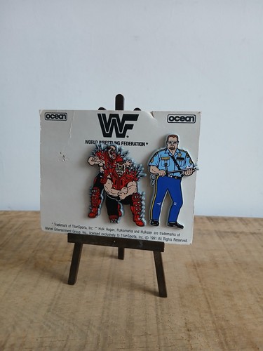 Wrestling pin badge set - pin,