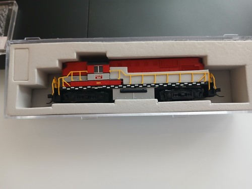 Scale atlas green - n,