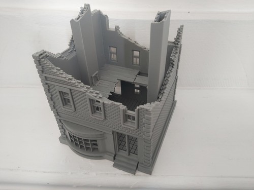 Ruined large storey town - large, 3