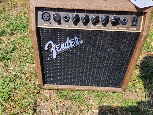 Fender acoustasonic 1x6 - 15,, 1x6"