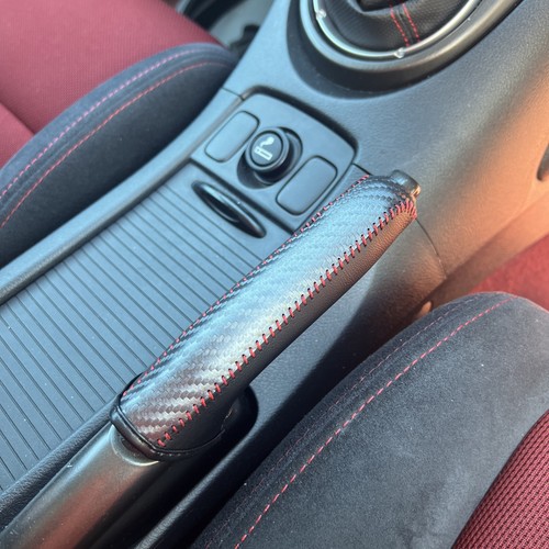 Handbrake sleeve suitable for