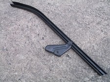 MK2 VAUXHALL COMBO VAN SIDE LOADING DOOR GUIDE RAIL & TOP ROLLER Left hand 01-10