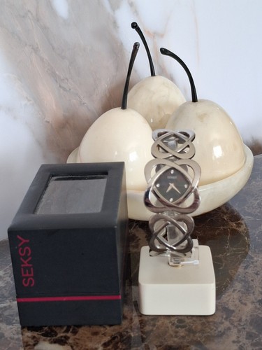 Ladies seksy sekonda watch - ladies,