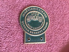 VINTAGE CAR BADGE.( Unused 