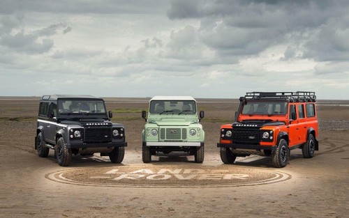Land rover defender family - rover,