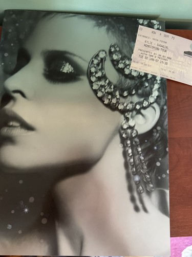 Kylie minogue showgirl - minogue,