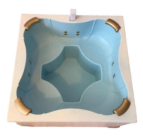 Rainbow high hot tub - rainbow,