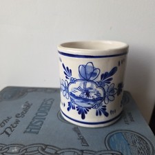 Vintage Delft Blue Hand