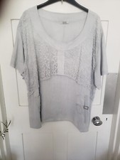 ITALIAN GREY LINEN TOP WITH LACE AND POCKET DETAIL. SIZE MEDIUM 