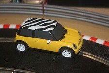 Scalextric C2820 Mini Cooper