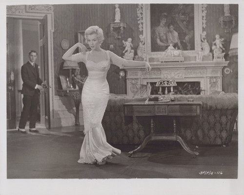 Hollywood beauty marilyn - hollywood,