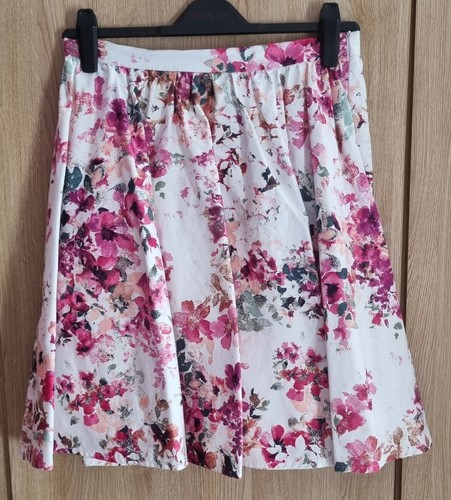 Gok wan for pink - pink, white