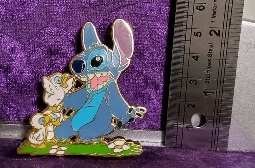 Disney parks stitch and duck - disney,
