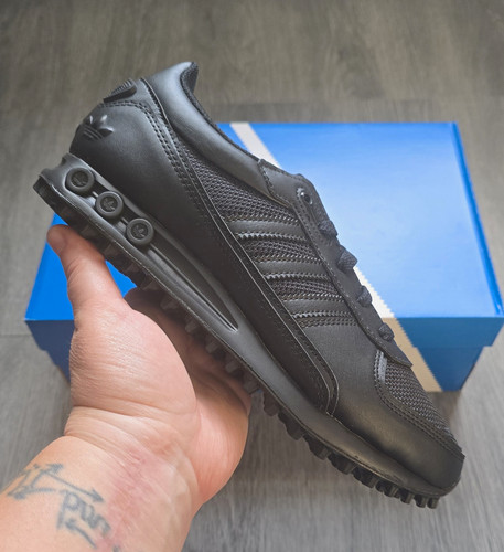 Adidas trainer j - la,
